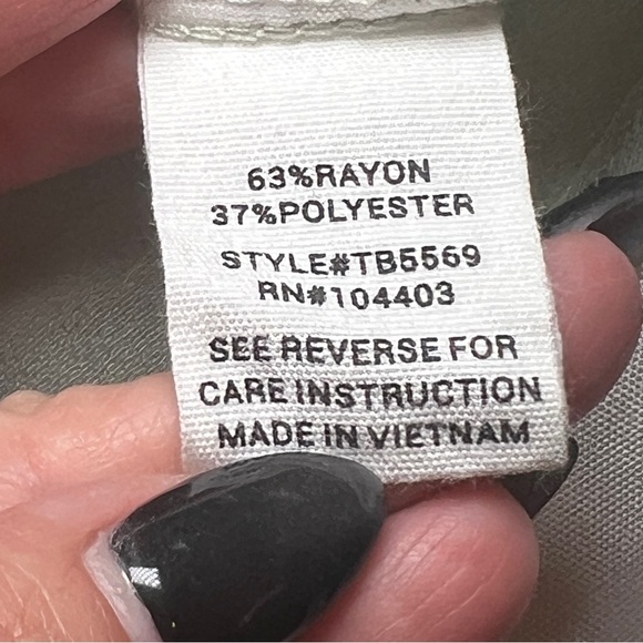 E & M Women’s Chic Mint And Black Polka Dot Wrap Blouse Bow Detail Size Small - Picture 14 of 15